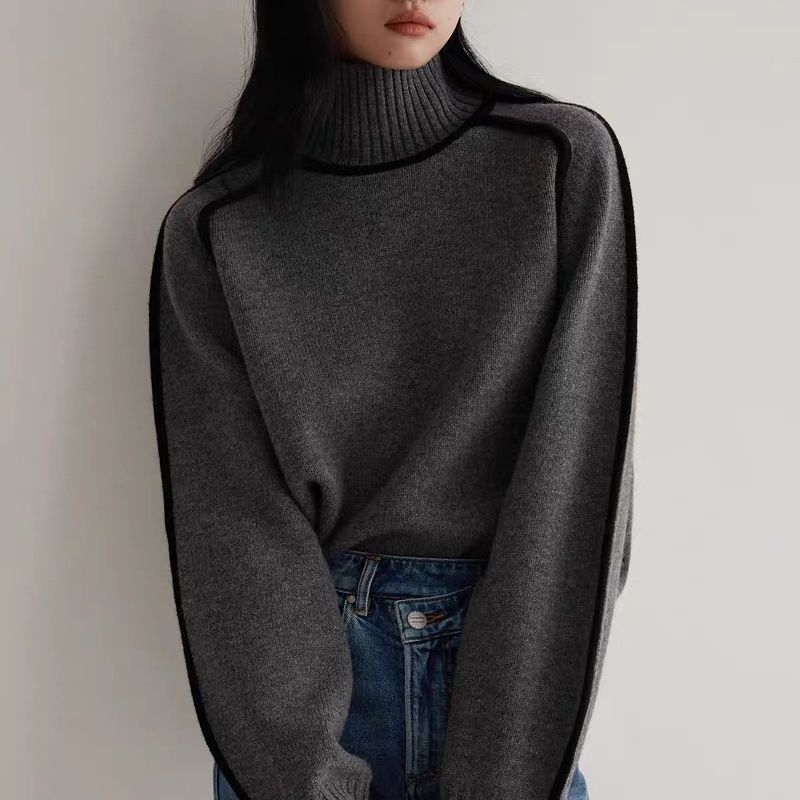 Lucia – Knitted Turtleneck Sweater