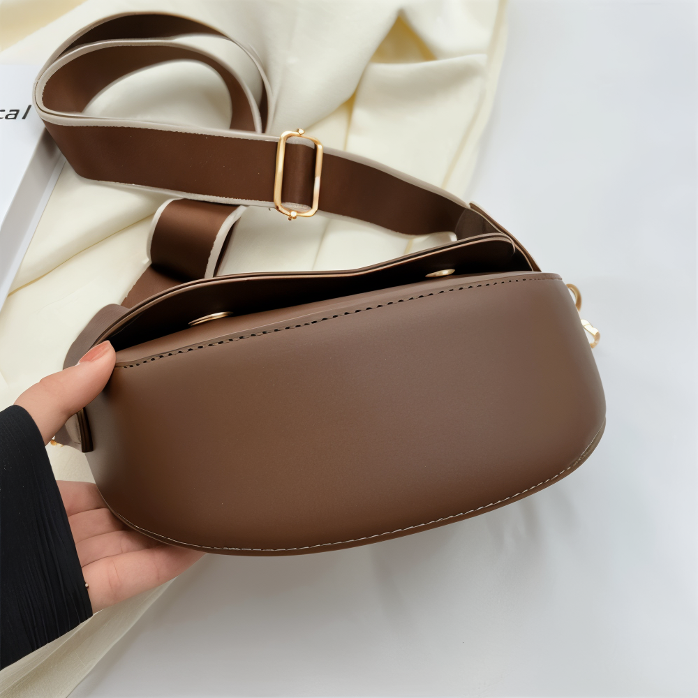 Xyline – Halbmond-Crossbody-Tasche mit Gurtband