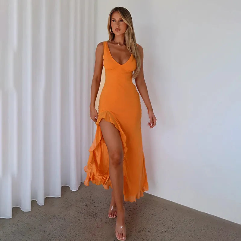 Aitana – Slim V-Neck Dress
