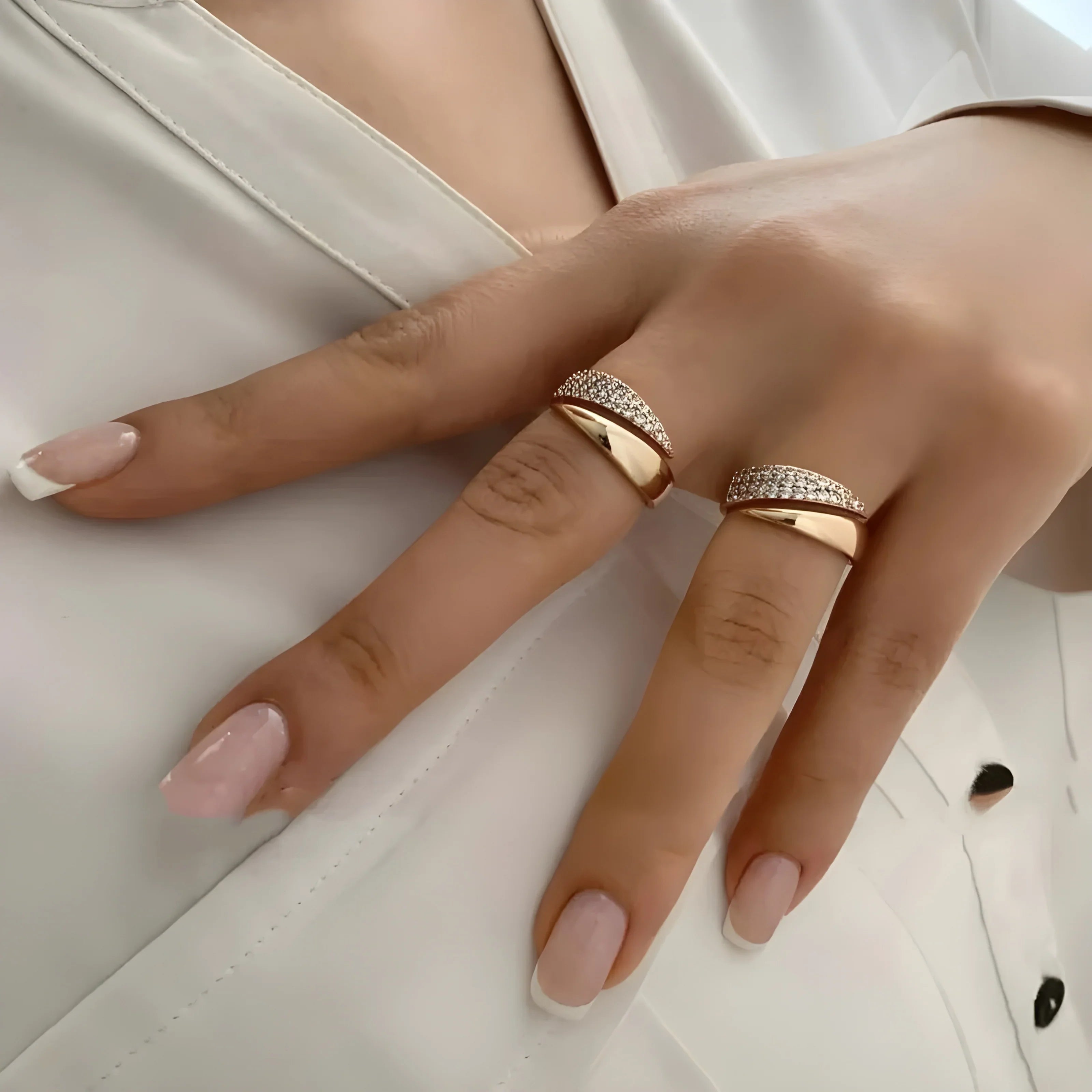 Elegant Gold Ring With Sparkling Stones (1+1 FREE)