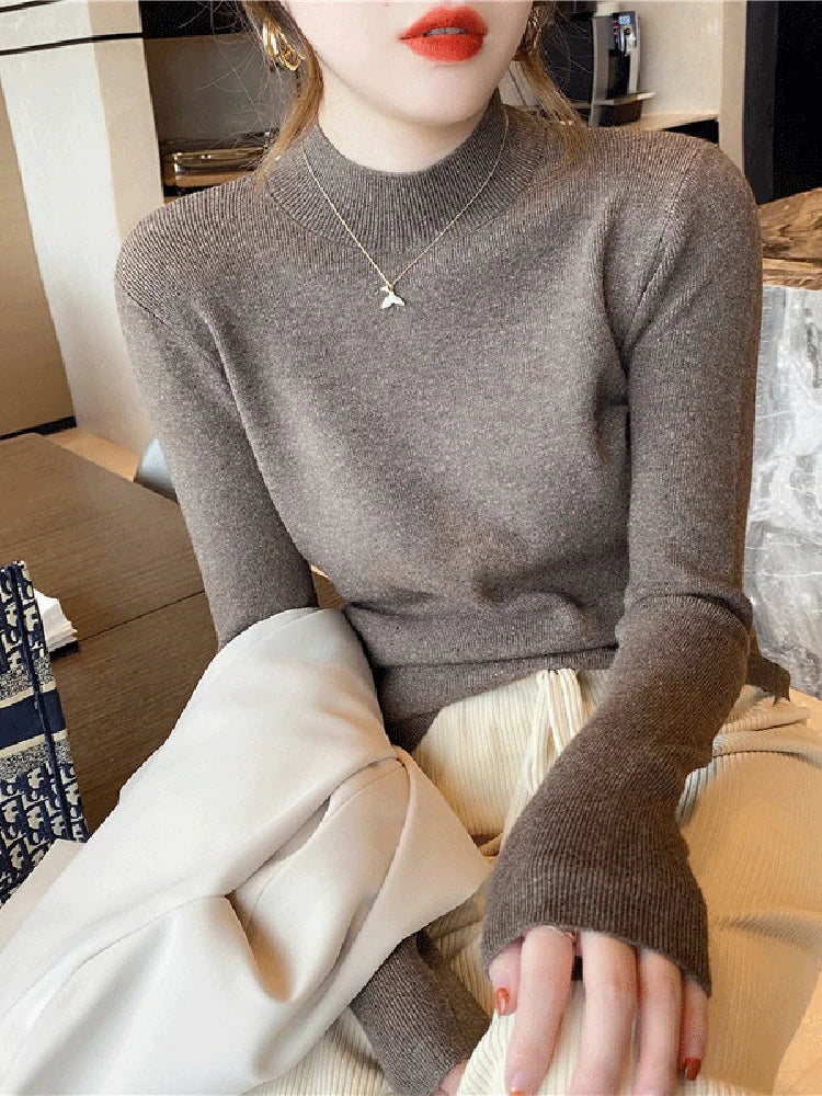 Diana – Knitted Turtleneck