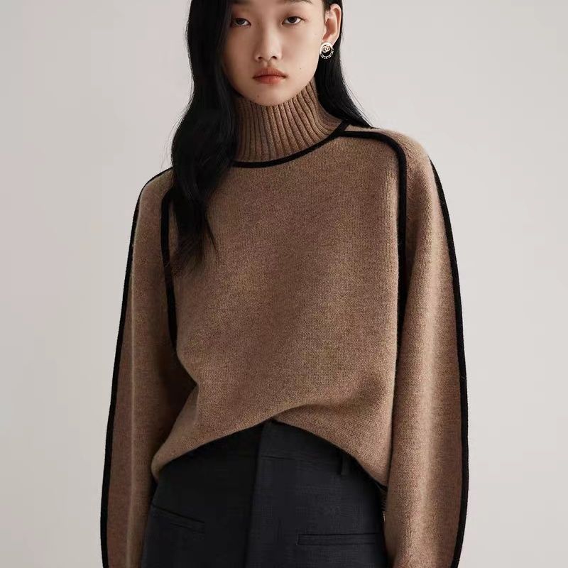 Lucia – Knitted Turtleneck Sweater